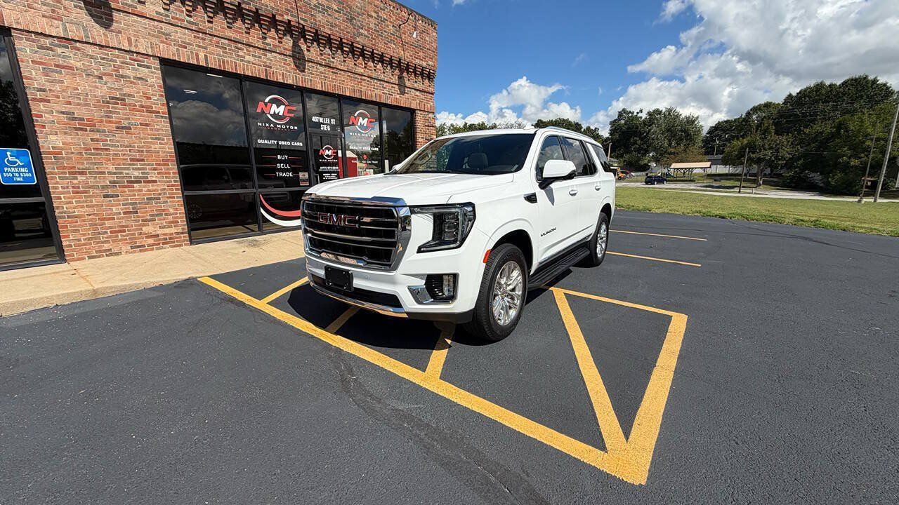 Used 2021 GMC Yukon SLT w/ SLT Luxury Package AWD/4WD image 4
