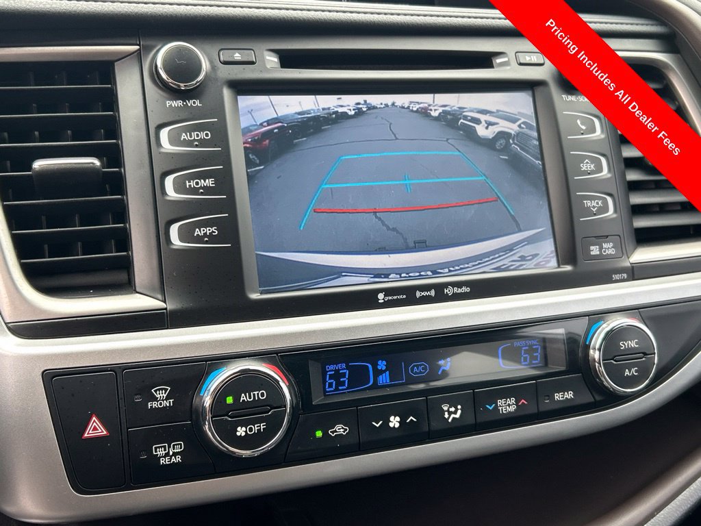 Used 2018 Toyota Highlander XLE AWD/4WD image 13