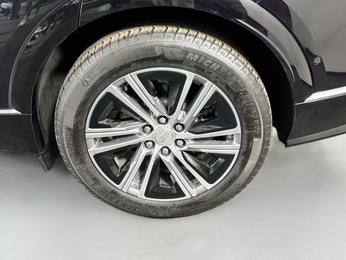 Used 2023 Cadillac Lyriq AWD image 37