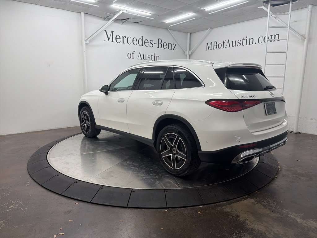 Used 2026 Mercedes-Benz GLC 300 4MATIC image 5