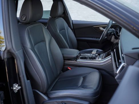 Used 2021 Audi Q8 Premium w/ Black Optic Package image 25