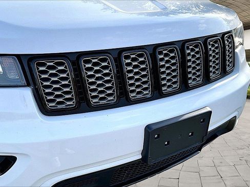 Used 2021 Jeep Grand Cherokee Laredo X RWD image 24