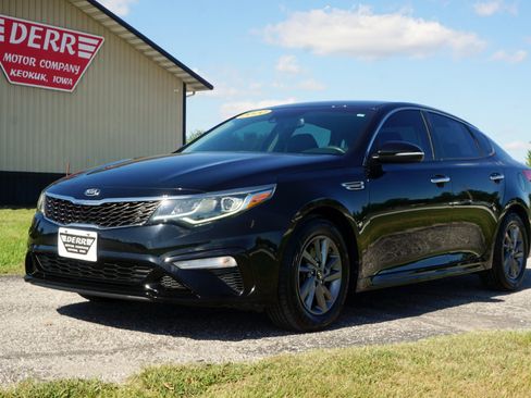 Used 2020 Kia Optima LX image 2