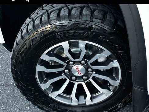 Used 2021 GMC Sierra 1500 AT4 w/ AT4 Premium Package image 35