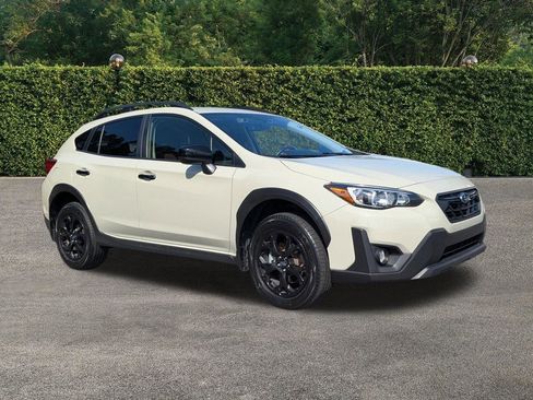 Used 2023 Subaru Crosstrek 2.0i Premium w/ Special Edition image 2