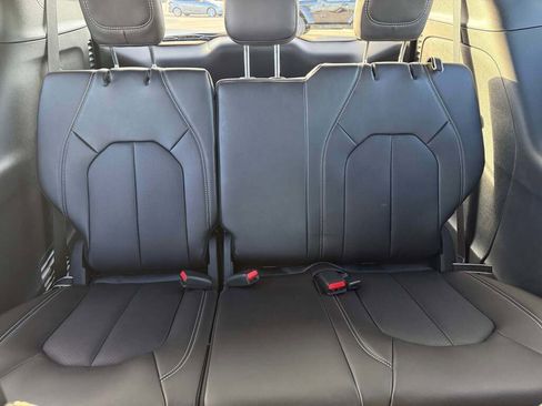 New 2026 Chrysler Voyager LX image 38
