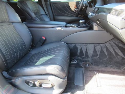 Used 2019 Lexus LS 500 image 7