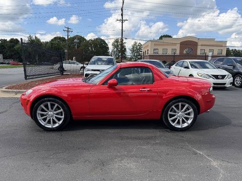 Used 2007 MAZDA MX-5 Miata Grand Touring RWD image 8
