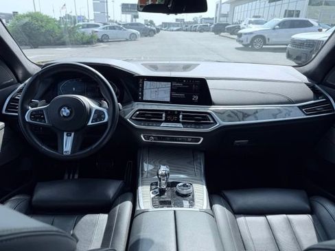 Used 2019 BMW X7 xDrive50i w/ M Sport Package AWD/4WD image 34