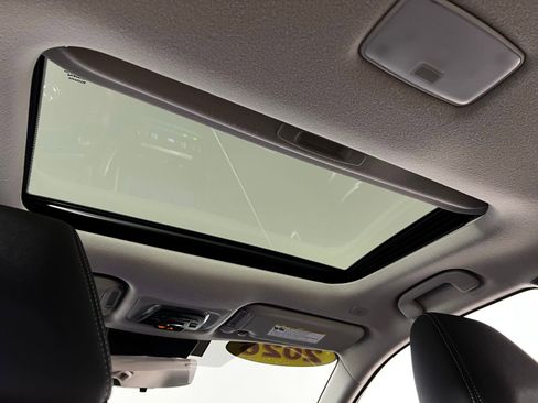 Certified 2026 Toyota Corolla Cross XLE w/ Convenience Package image 24