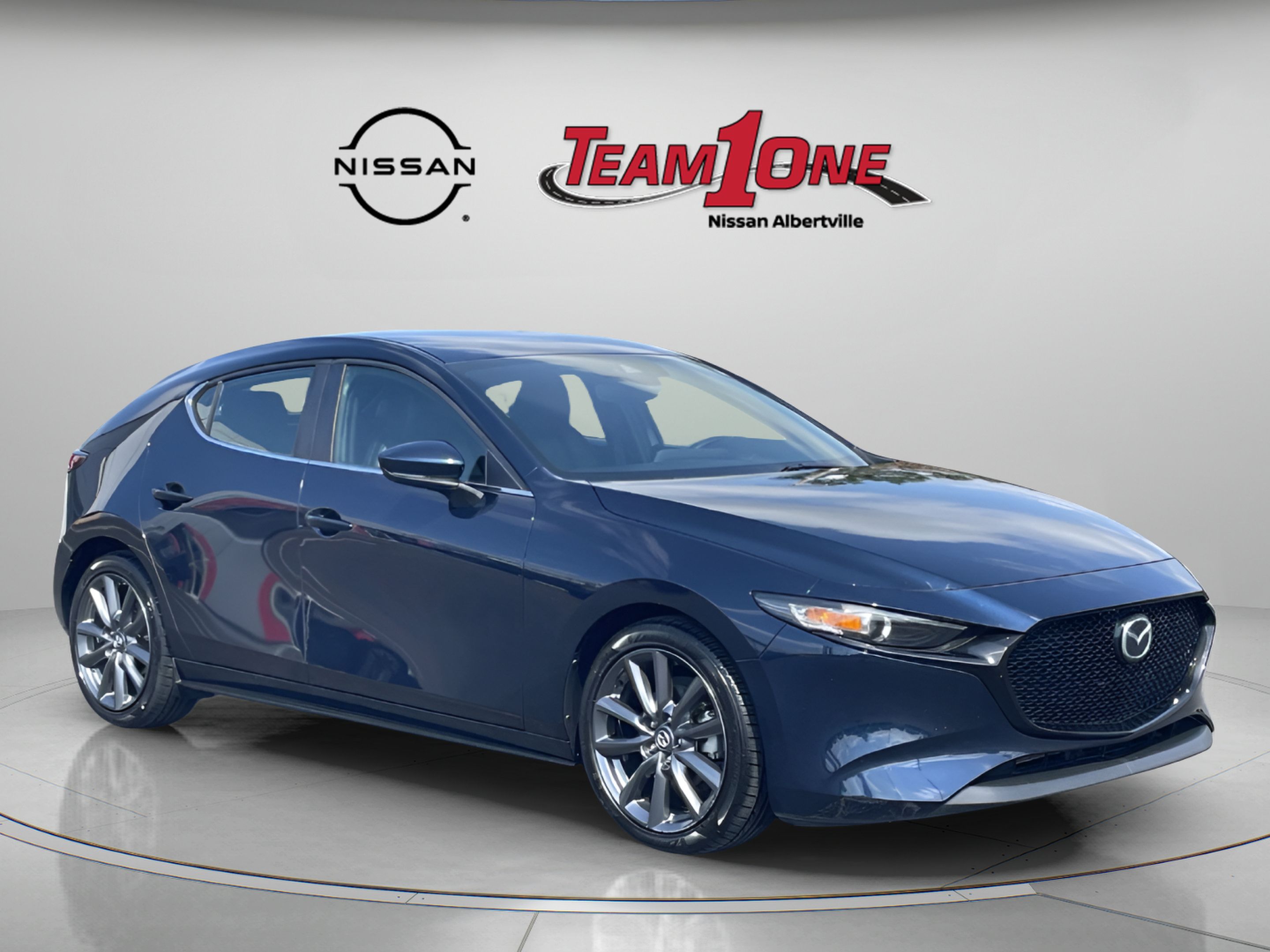 Used 2021 MAZDA MAZDA3 s FWD image 1