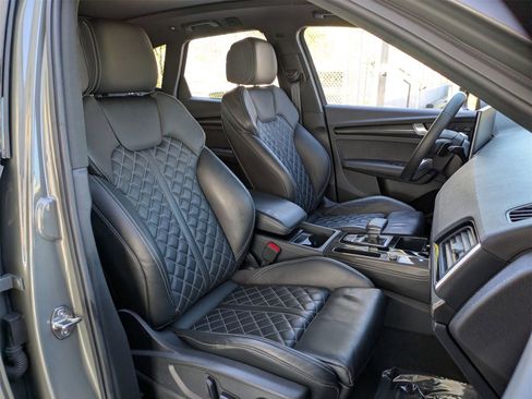 Used 2023 Audi SQ5 Premium Plus w/ Premium Plus Package image 28