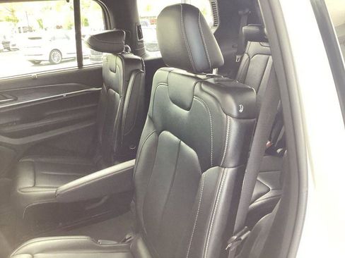 Used 2024 Jeep Grand Cherokee L Limited w/ Luxury Tech Group II AWD/4WD image 14