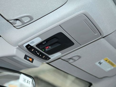 New 2025 Honda Accord SE image 28