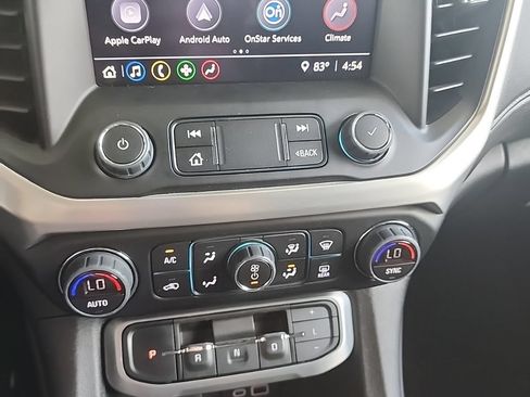 Used 2023 GMC Acadia SLE w/ Elevation Edition FWD image 10