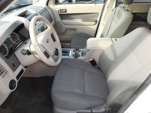 Used 2009 Ford Escape 4WD Hybrid image 13