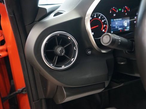 Used 2019 Chevrolet Camaro LT image 27