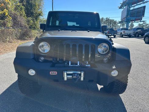 Used 2016 Jeep Wrangler Unlimited Sport image 8