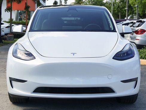 Used 2023 Tesla Model Y Long Range AWD/4WD image 12