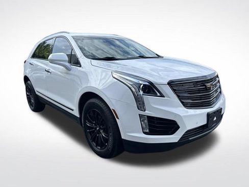 Used 2018 Cadillac XT5 Luxury w/ Driver Awareness Package FWD image 8