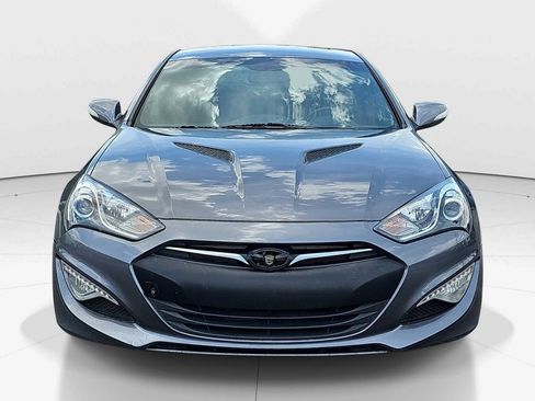 Used 2016 Hyundai Genesis Coupe 3.8 RWD image 12