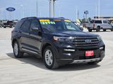 Used 2022 Ford Explorer XLT w/ Equipment Group 202A image 3
