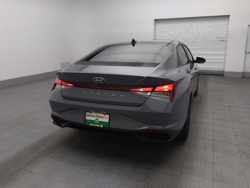 Used 2021 Hyundai Elantra SEL FWD image 7