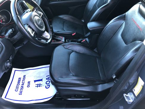 Used 2018 Jeep Compass Trailhawk w/ Leather Interior Group image 11