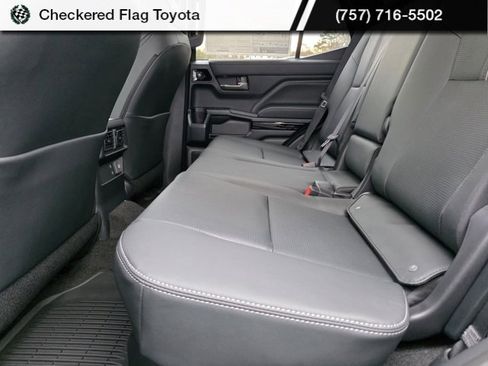 New 2025 Toyota 4Runner Limited image 6