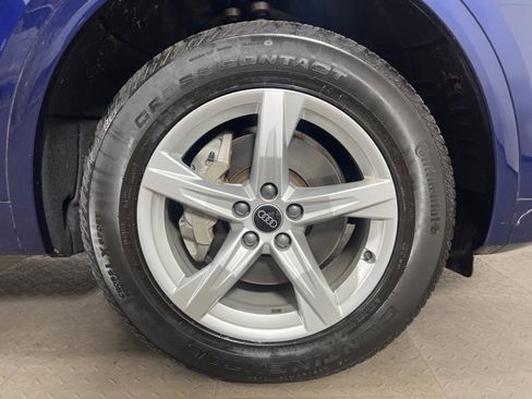 Certified 2023 Audi Q5 2.0T Premium w/ Convenience Package image 9