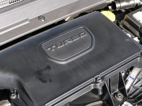 Used 2025 Jeep Compass Latitude w/ Convenience Group image 27