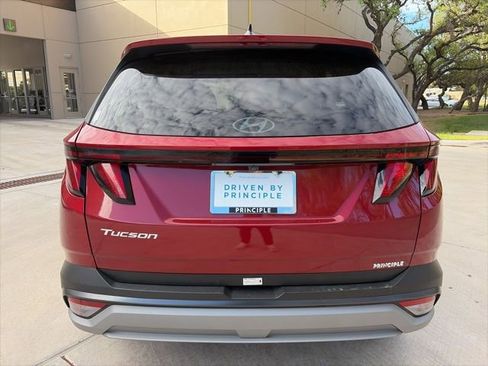 Used 2025 Hyundai Tucson SEL FWD image 3