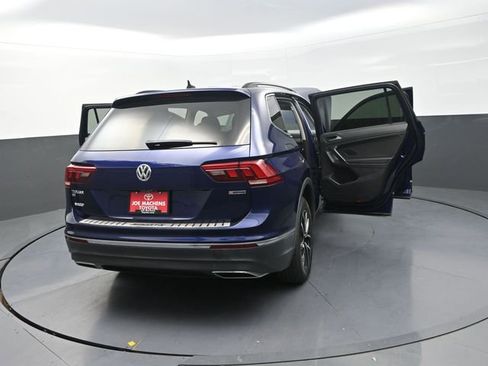 Used 2021 Volkswagen Tiguan SE AWD/4WD image 14