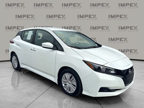 Used 2023 Nissan Leaf S FWD image 4