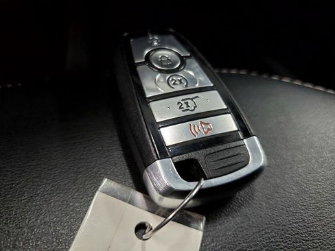 Used 2022 Ford Explorer XLT w/ Equipment Group 202A image 34