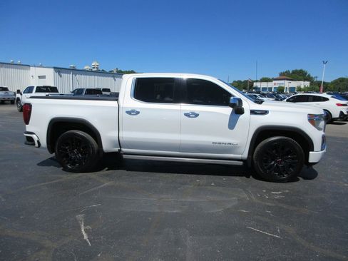 Certified 2020 GMC Sierra 1500 Denali w/ Denali Ultimate Package AWD/4WD image 4