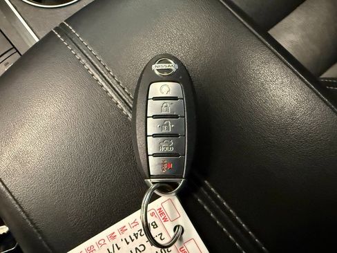 Used 2019 Nissan Altima 2.5 Platinum image 18