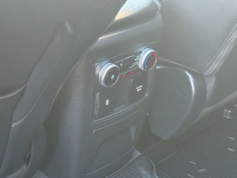 Used 2023 Ford Explorer Limited w/ Limited Technology Package image 38