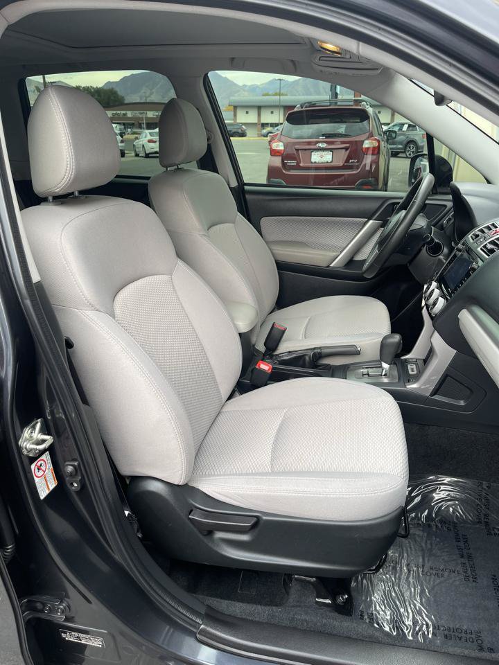 Used 2018 Subaru Forester 2.5i Premium AWD/4WD image 18