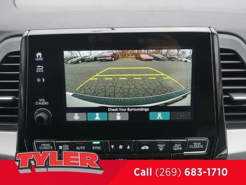 Used 2018 Honda Odyssey Touring image 58