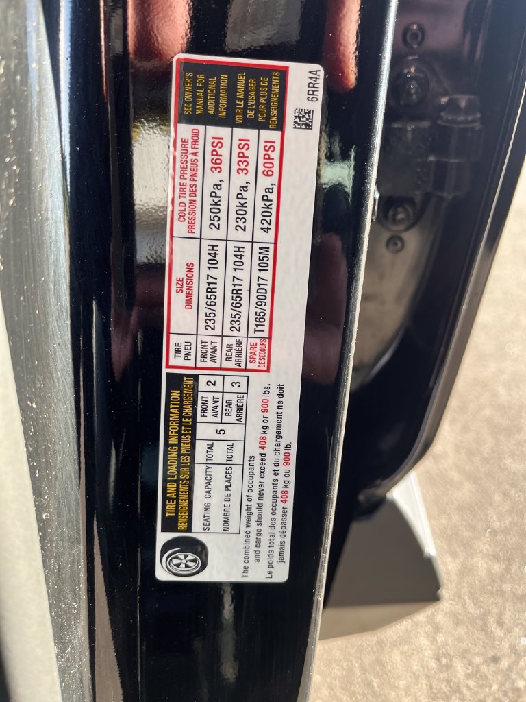 Used 2024 Nissan Rogue S AWD/4WD image 31