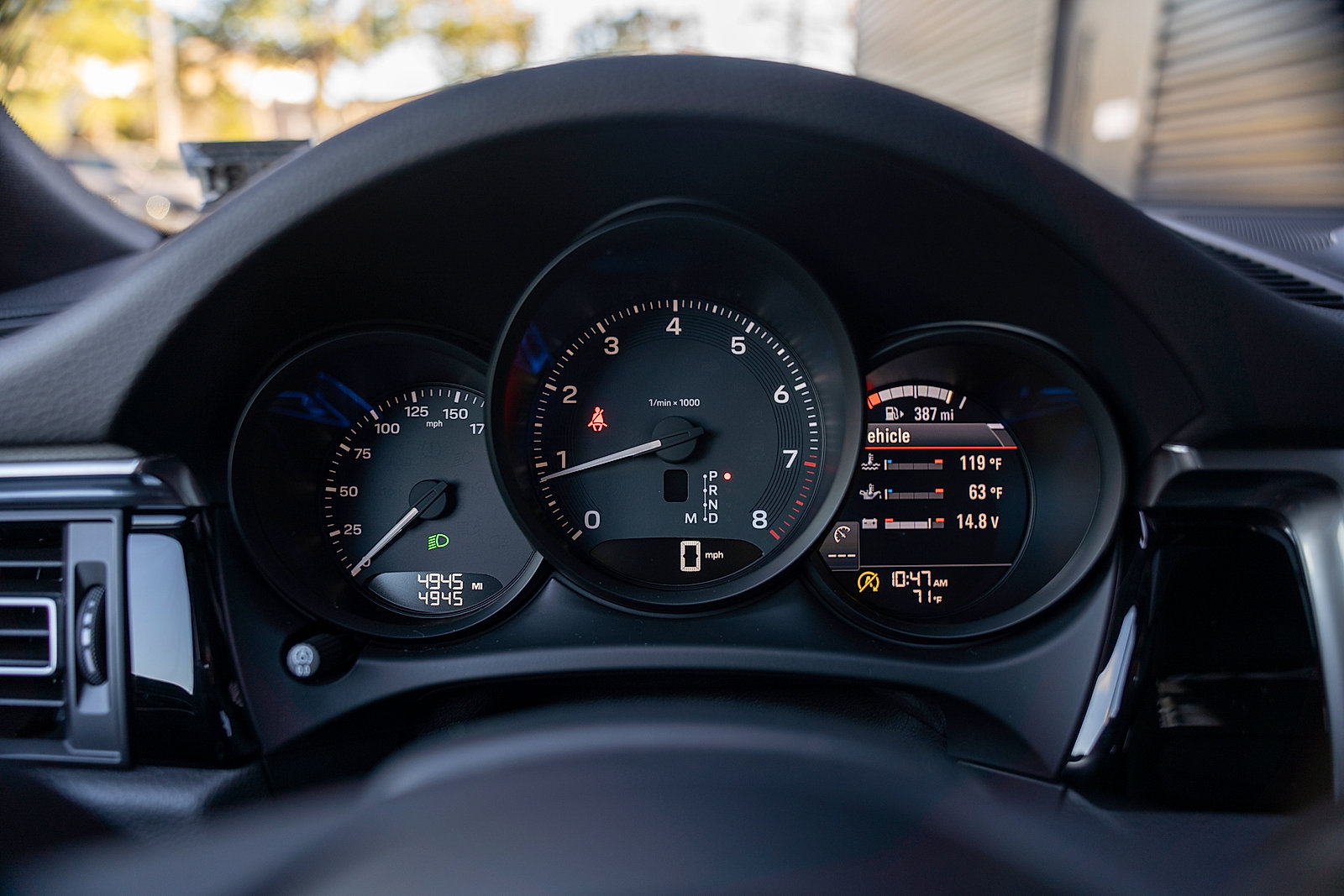 Certified 2026 Porsche Macan AWD/4WD image 9