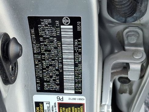 Used 2013 Toyota Camry LE image 28