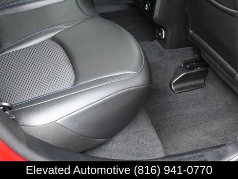 Used 2025 Jeep Compass Latitude w/ Altitude Special Edition AWD/4WD image 9