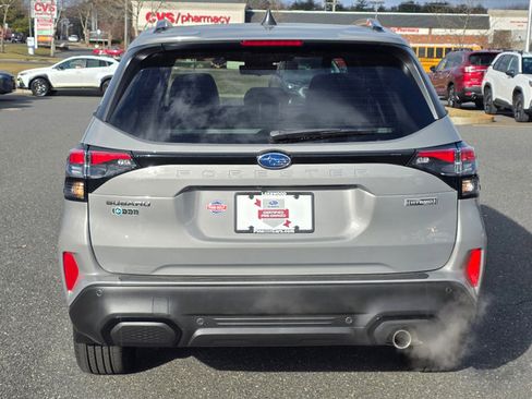 Used 2025 Subaru Forester Touring w/ Touring Package image 15