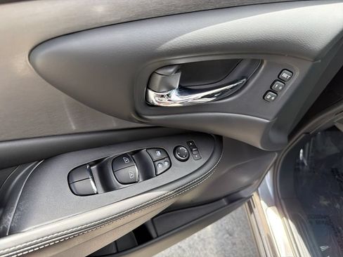 Used 2021 Nissan Murano SL FWD image 18