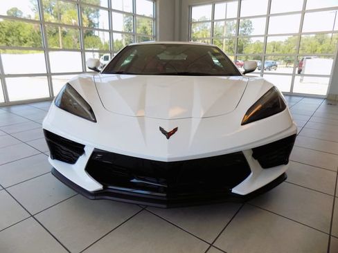 Used 2021 Chevrolet Corvette Stingray Premium Cpe w/ Z51 Performance Package RWD image 3