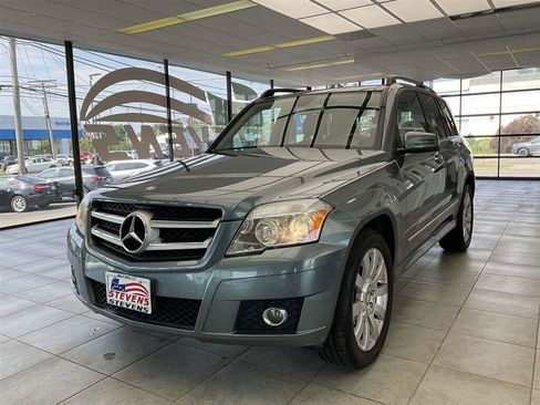 Used 2012 Mercedes-Benz GLK 350 4MATIC image 3
