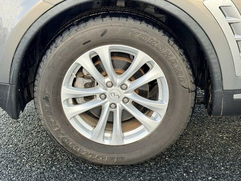 Used 2011 INFINITI FX35 2WD w/ Premium Pkg image 28