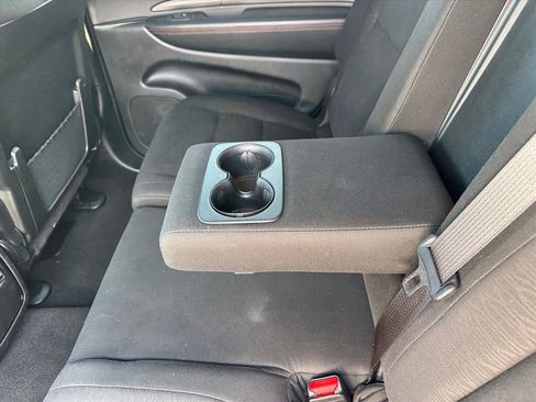 Used 2025 Dodge Durango GT AWD/4WD image 11